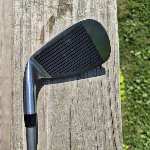 Wilson Pro Staff WD Oversize Women’s Pitching Wedge Graphite Flex - RH - 34.5" - Picture 5 of 5